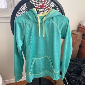Reebok hoodie size medium
